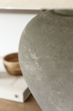 Figo Vase Lamp - Natural Grey