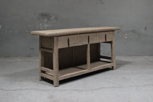 Vera Reclaimed shop counter