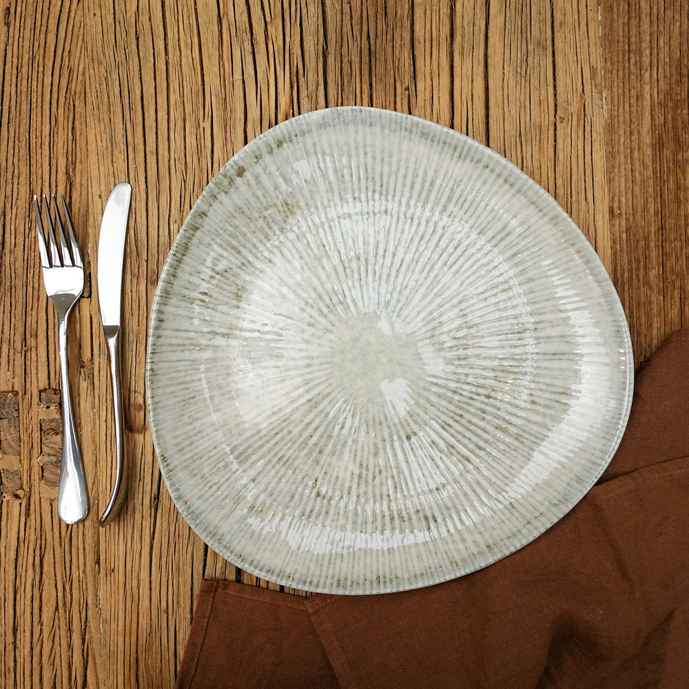 Celestial Pera Plate 30cm (Click & Collect)