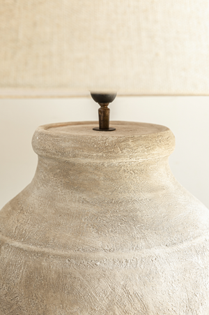 Figo Vase Lamp White/Light Fawn