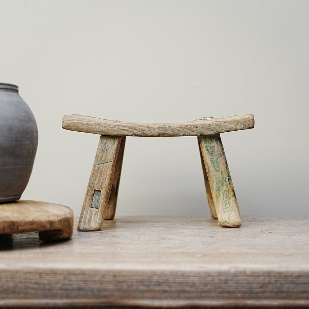 Hebe Vintage Wooden Stool