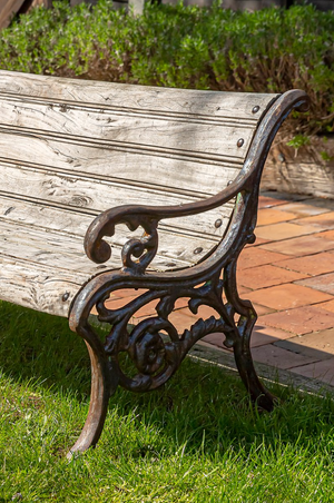 Reclaimed wood garden bench deals
