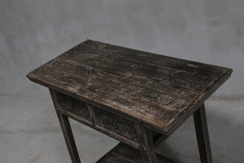 Minnie Vintage Side Table