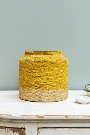 Medium Vase Basket - Curry