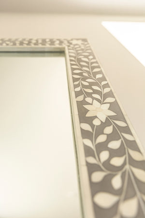
                
                    Load image into Gallery viewer, Farah Inlay Square Mirror - 75cm
                
            