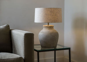 Hamo Vase Lamp - White/Light Fawn