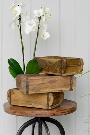Quirky Single Brick Mould Storage Space